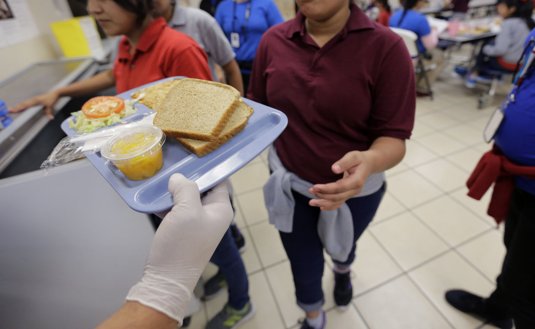 Private sector seeks to profit by detaining migrant kids